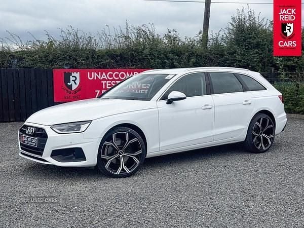 Used Audi A4 Comfort 163 HP (119 kW) 2021 White Estate
