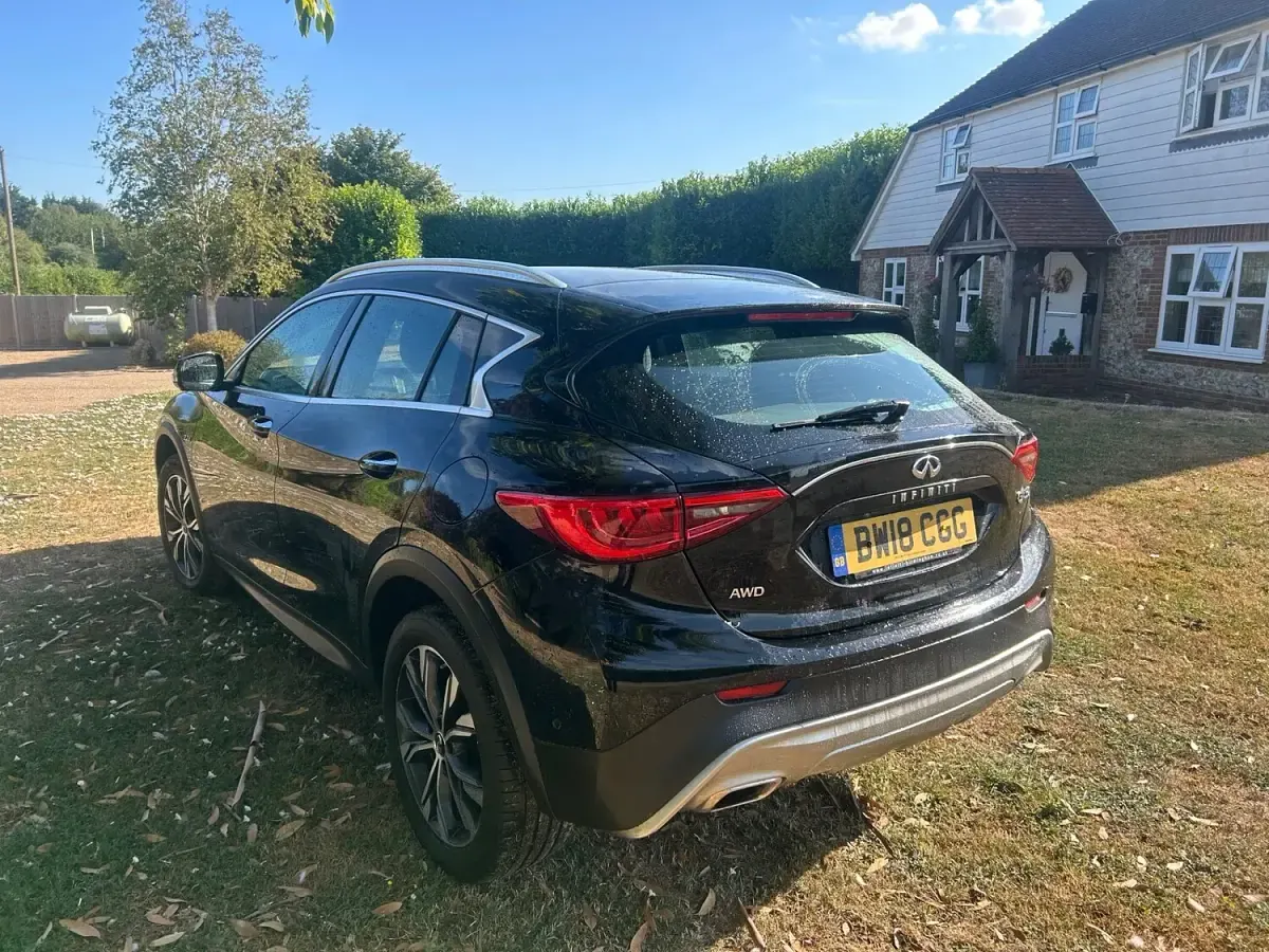 Used Infiniti QX30 Premium 2018 Black MPV