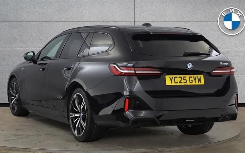 Used BMW 530e M Sport 299 HP (219 kW) 2025 Black Estate
