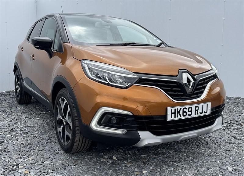 Orange Used 2019 Renault Captur GT-Line SUV | £10,300 (Fair price) - Image 1/4
