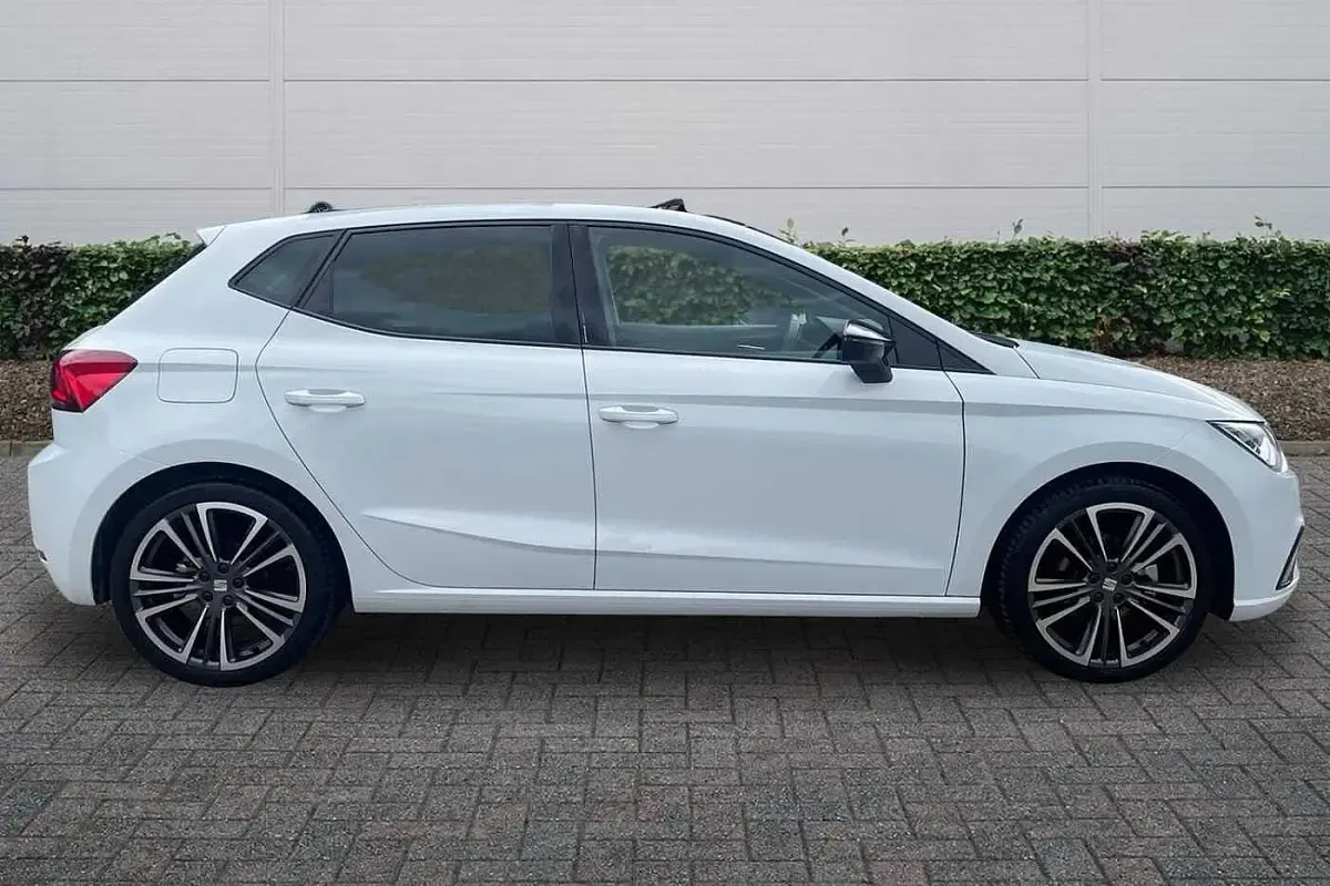 Used Seat Ibiza 2024 White Hatchback