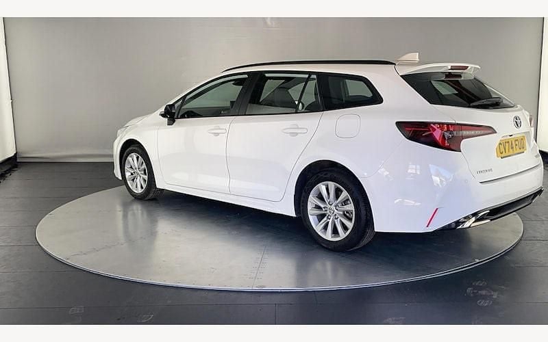 Used Toyota Corolla 140 HP (102 kW) 2025 Estate