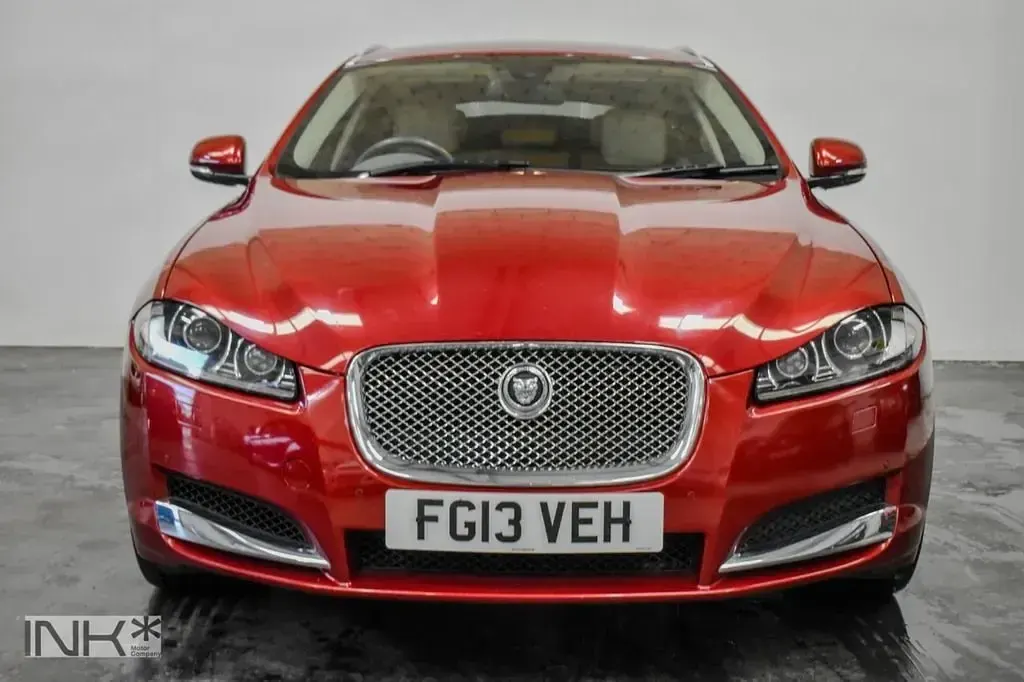 Second-hand Jaguar XF Premium Luxury 2013 Roșu Break
