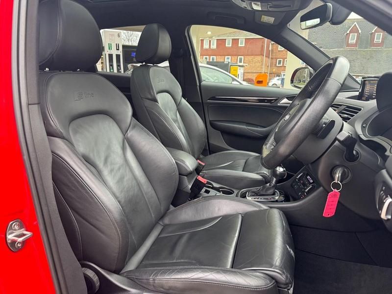 Used Audi Q3 Black Edition 184 HP (135 kW) 2017 Red SUV