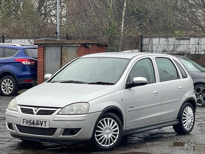 Used Vauxhall Corsa Design Edition 2005 Silver Hatchback