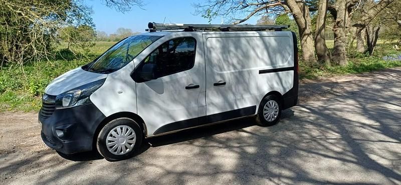 Usado Vauxhall Vivaro 2018 Branco