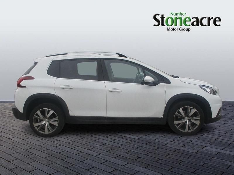 Used Peugeot 2008 Allure 110 HP (80 kW) 2019 White SUV