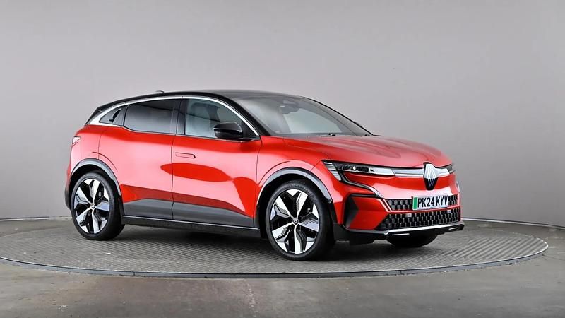 Red/black Used 2024 Renault Mégane Techno Hatchback | £21,998 (Fair price) - Image 1/3