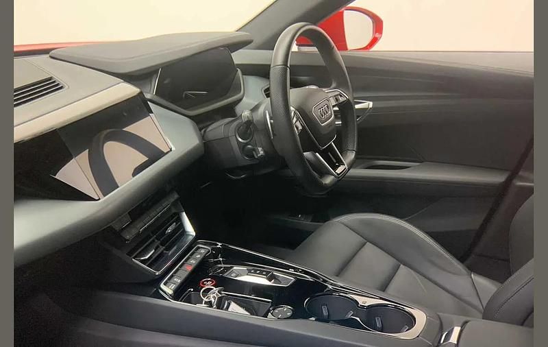 Used Audi e-tron GT quattro Comfort 384 kW (523 HP) 2021 Red Sedan
