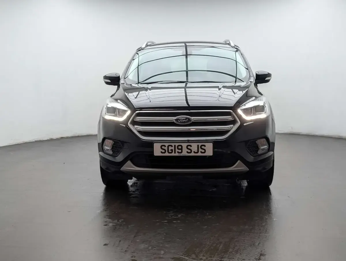 Used Ford Kuga Titanium 120 HP (88 kW) 2019 Black SUV