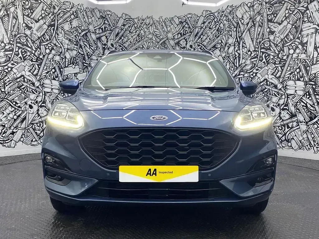 Second-hand Ford Kuga ST-Line 225 CP (165 kW) 2022 Albastru SUV
