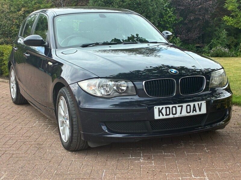 Blue Used 2007 BMW 120 Hatchback | £3,995 (Fair price) - Image 1/4