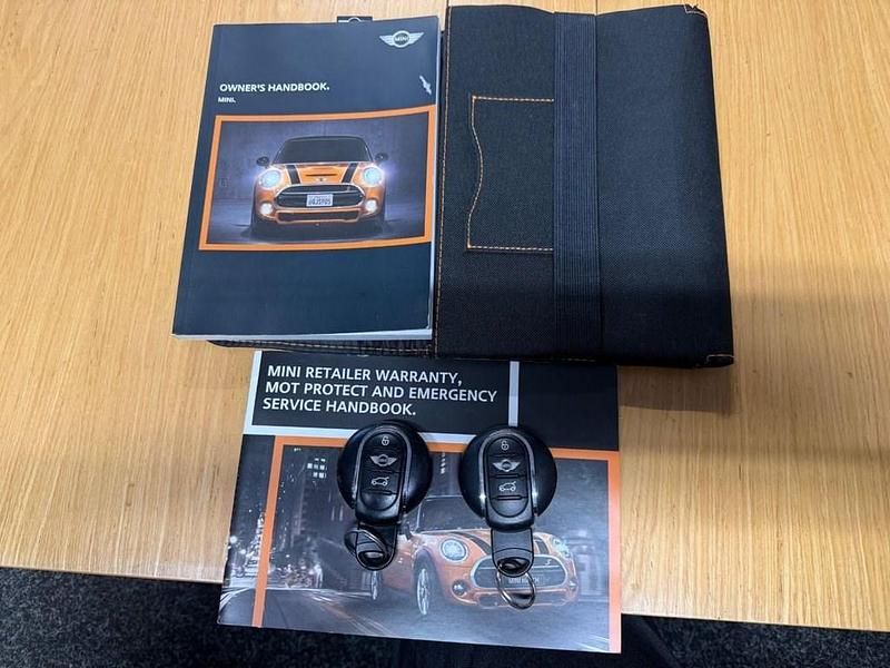 Begagnad Mini Cooper S Hatch 170 HK (125 kW) 2015 Grön Halvkombi