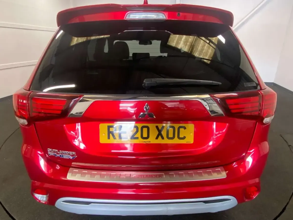 Used Mitsubishi Outlander P-HEV 2020 Red Estate