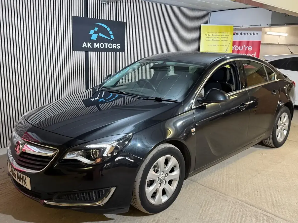 Used Vauxhall Insignia S 2016 Black Hatchback