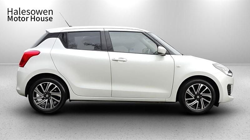 Used Suzuki Swift SZ-L 83 HP (61 kW) 2023 White Hatchback