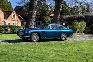 Used Aston Martin DB6 325 HP (239 kW) 1966 Blue Coupe