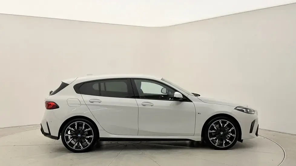 Used BMW 123 M Sport 215 HP (158 kW) 2025 White Hatchback