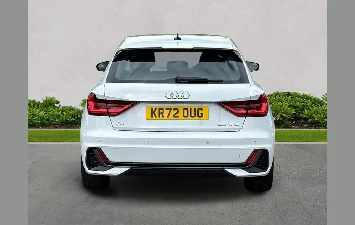 Used Audi A1 S-Line 108 HP (79 kW) 2022 White SUV