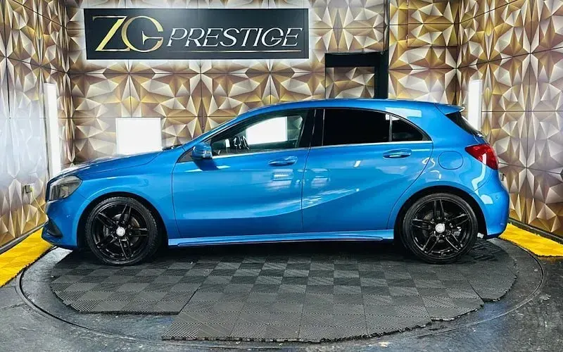 Used Mercedes A200 Executive 136 HP (100 kW) 2017 Blue Hatchback