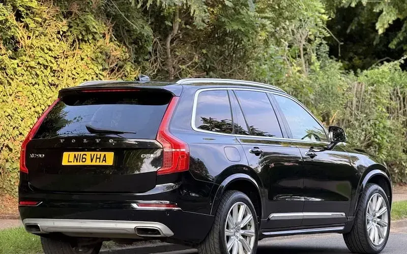 Used Volvo XC90 Inscription 225 HP (165 kW) 2015 Black SUV