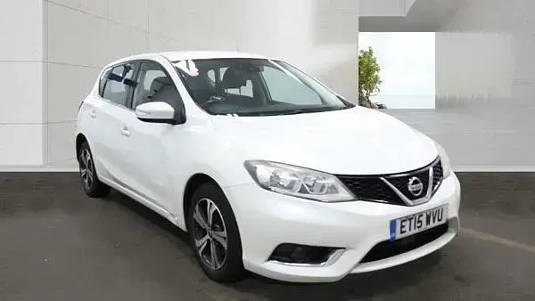Używany Nissan Pulsar Acenta 110 KM (80 kW) 2015 Biały Hatchback
