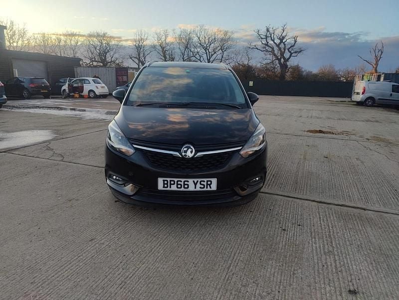 Used Vauxhall Zafira SRi 140 HP (102 kW) 2016 Black MPV