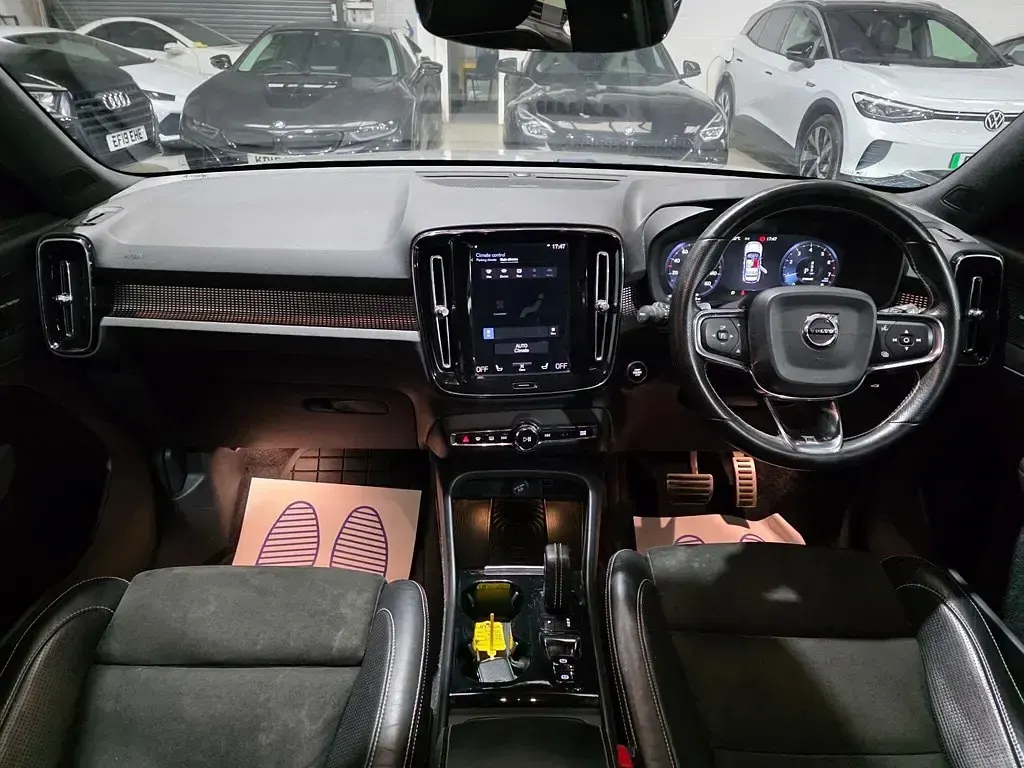 Used Volvo XC40 2018 Silver SUV