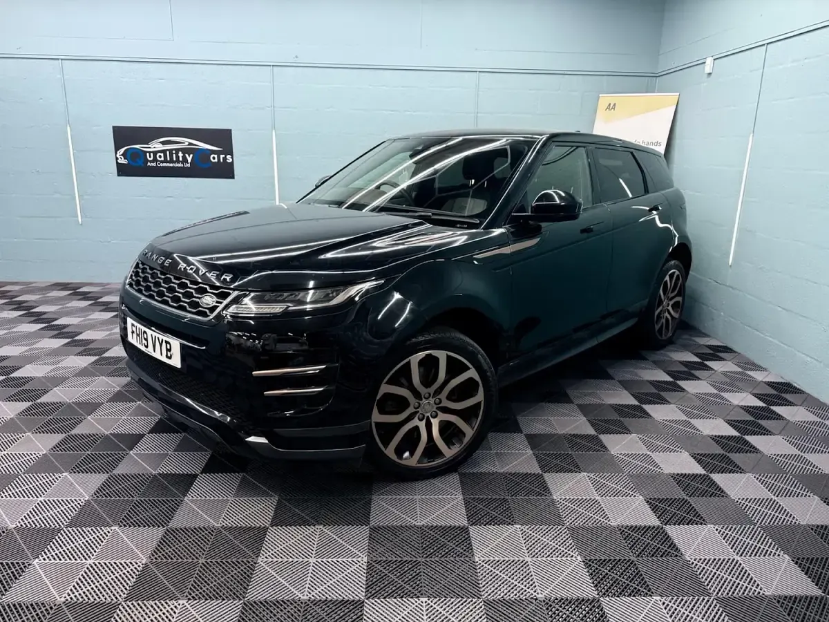 Used Land Rover Range Rover evoque R-Dynamic 182 HP (133 kW) 2019 Black SUV