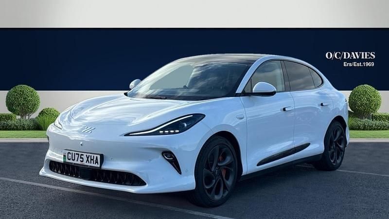 New MG IM6 553 kW (752 HP) 2025 White SUV