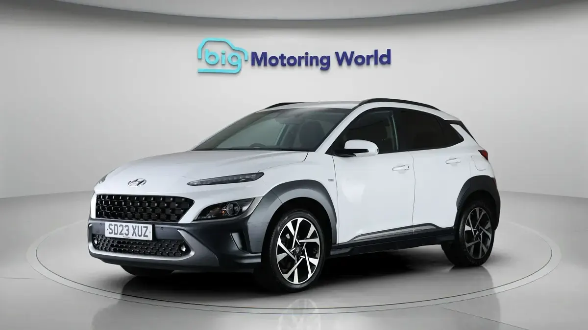 Used Hyundai Kona Premium 120 HP (88 kW) 2023 White SUV