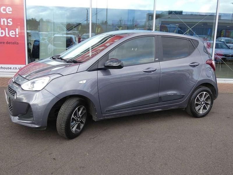 Used Hyundai i10 GO! 65 HP (47 kW) 2019 Grey Hatchback