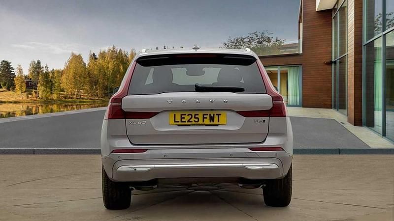 Used Volvo XC60 Ultra 250 HP (183 kW) 2025 Aurora silver SUV