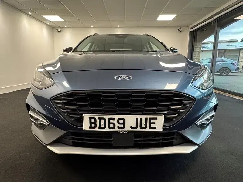 Used Ford Focus Active 125 HP (91 kW) 2019 Chrome blue Hatchback