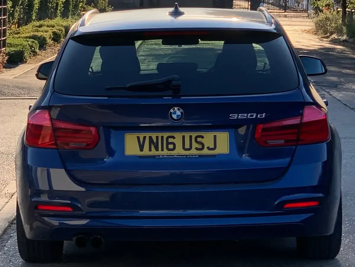 Used BMW 320 Efficient Dynamics 2016 Blue Estate
