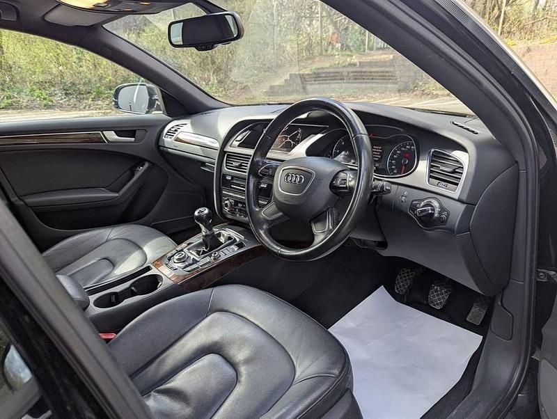 Usado Audi A4 Design 2013 Preto Carrinha