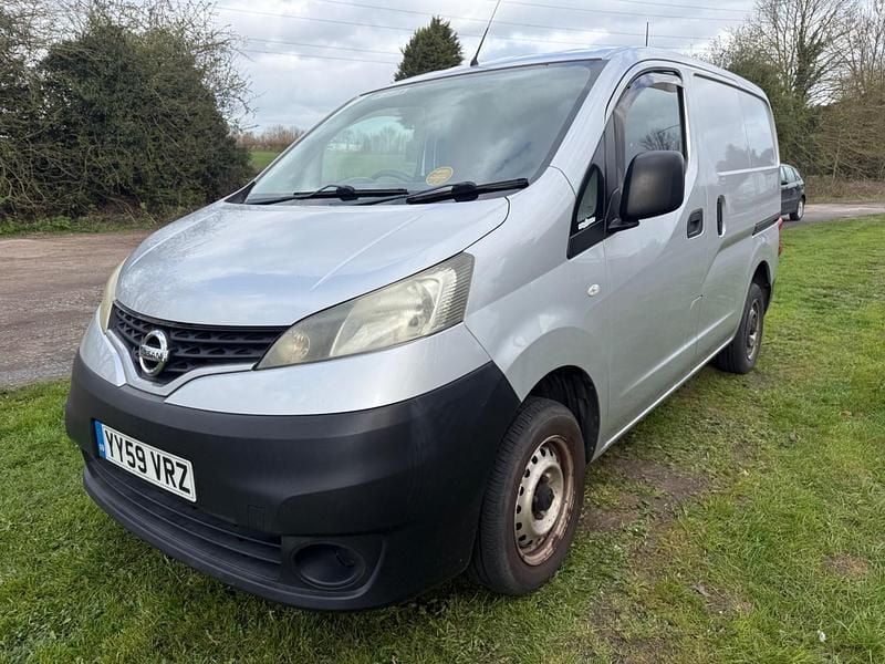 Used Nissan NV200 SE 2010 Silver MPV