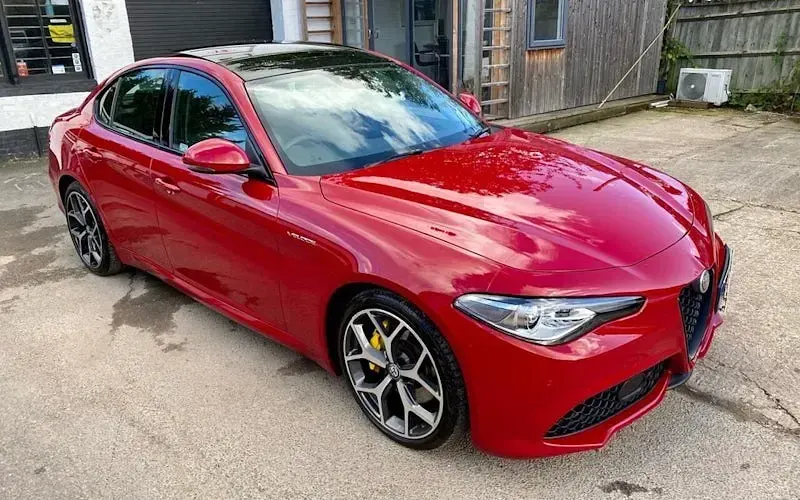 Used Alfa Romeo Giulia Veloce 280 HP (205 kW) 2018 Sedan