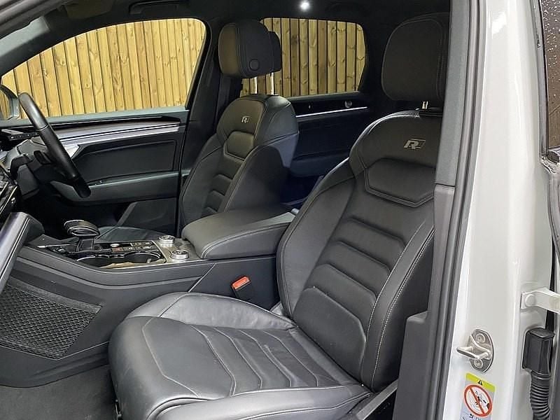 Used VW Touareg Black Edition 340 HP (250 kW) 2020 White SUV