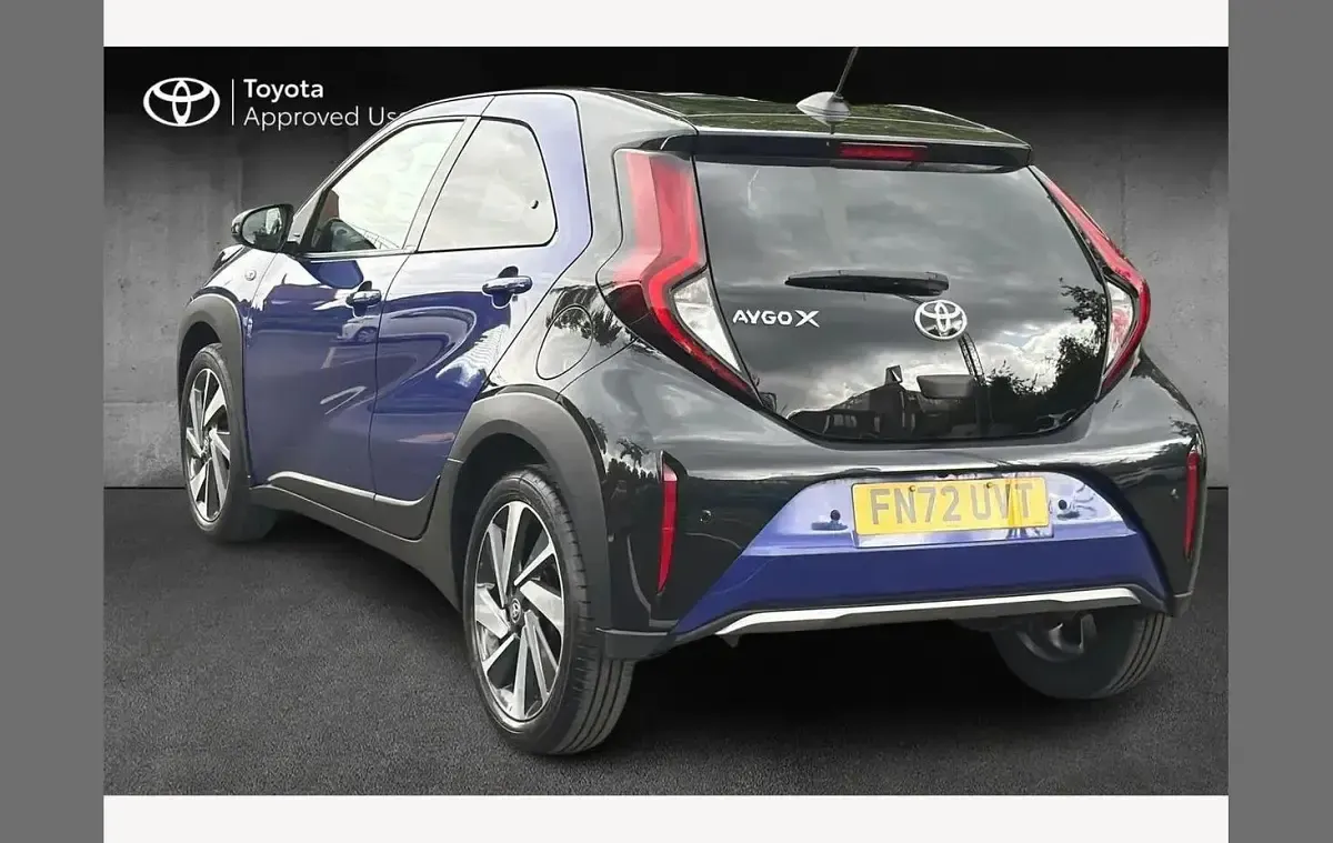 Used Toyota Aygo X 72 HP (52 kW) 2022 Blue SUV