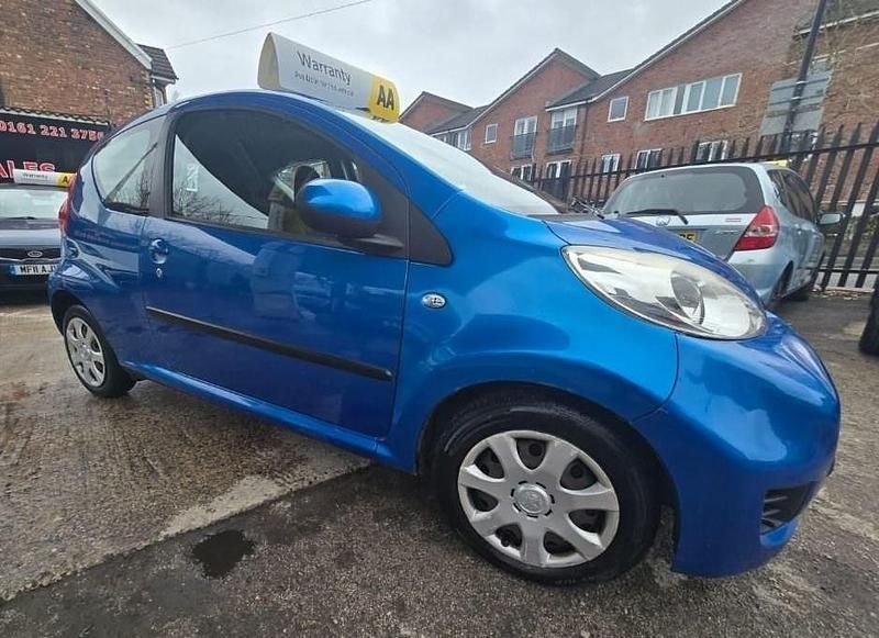 Used Peugeot 107 68 HP (50 kW) 2009 Blue Hatchback