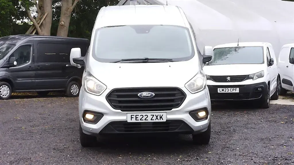 Used Ford Transit Custom Trend 105 HP (77 kW) 2022 Silver Van