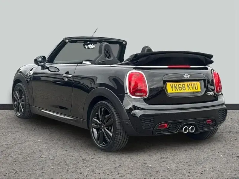 Used Mini Cooper S Cabriolet Sport 189 HP (139 kW) 2018 Black Cabriolet