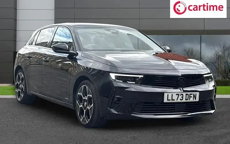 Used Vauxhall Astra Ultimate 131 HP (96 kW) 2026 Hatchback
