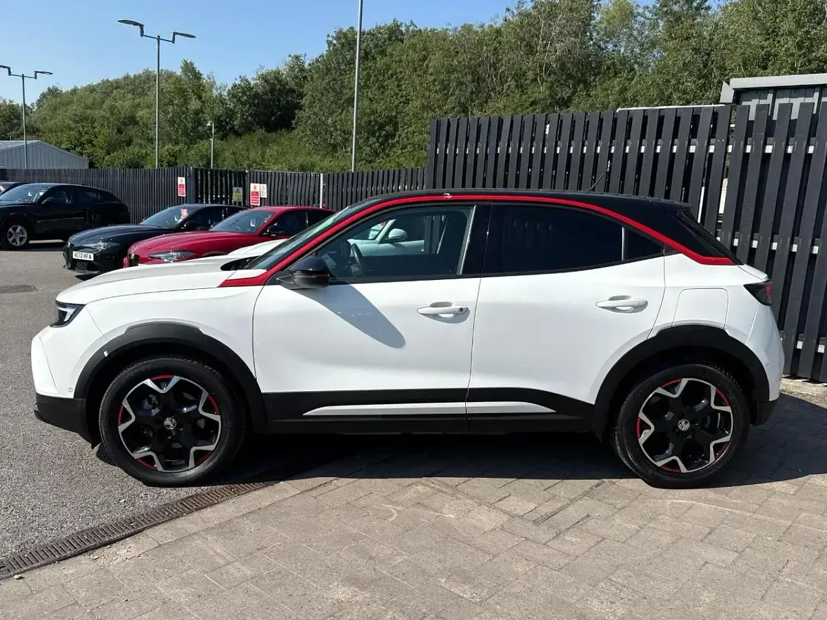 Used Vauxhall Mokka GS Line 100 kW (136 HP) 2022 White SUV