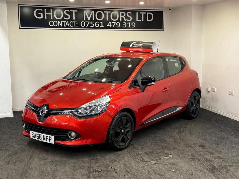Used Renault Clio IV Dynamique 90 HP (66 kW) 2016 Red Hatchback