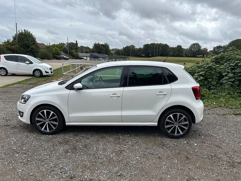 White Used 2013 VW Polo Edition Hatchback | £5,999 (Fair price) - Image 1/4