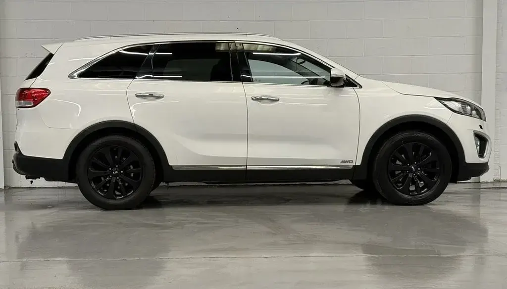 Used Kia Sorento 197 HP (144 kW) 2015 White SUV