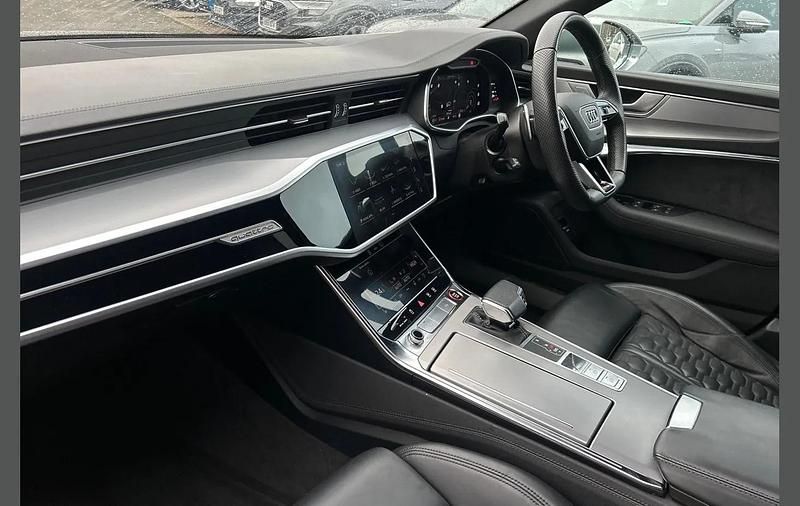 Used Audi RS6 Design 600 HP (441 kW) 2022 Grey Estate