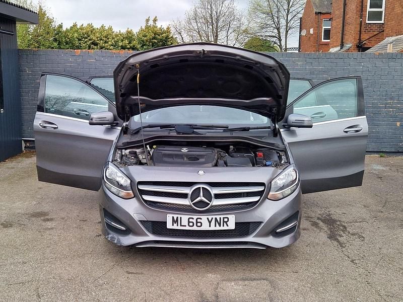 Used Mercedes B180 SE 2016 Grey MPV